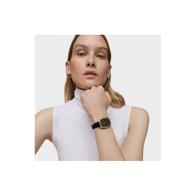 TOUS Heritage Reloj analógico de acero rosa IPRG con correa de piel negra